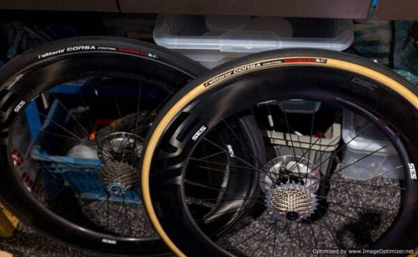 vittoria-corsa-road-bike-tyre-control